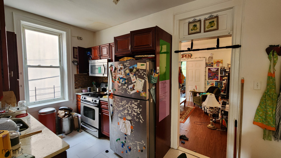 287 Schaefer St, Apt 3 Image 4