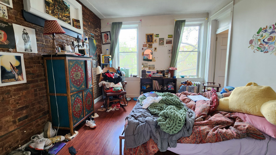 287 Schaefer St, Apt 3 Image 9