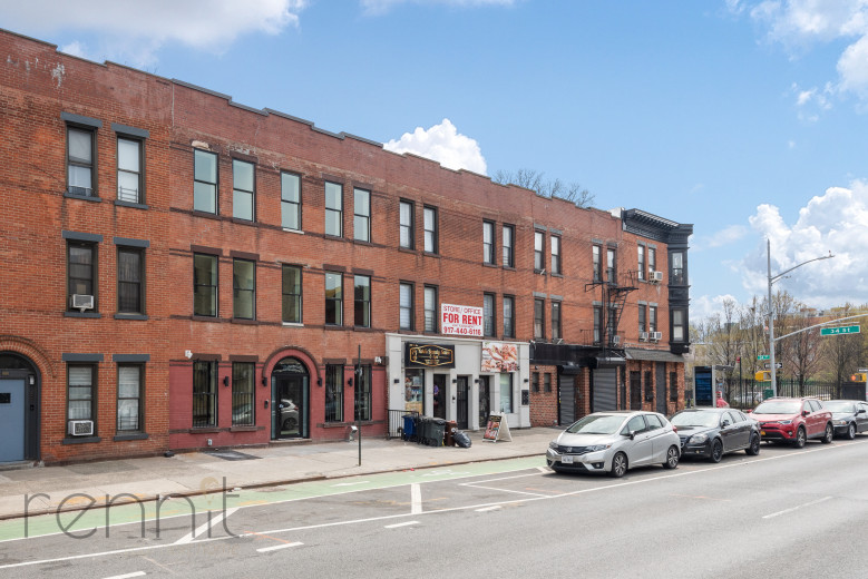 893 4th Ave, Apt 3R Image 17