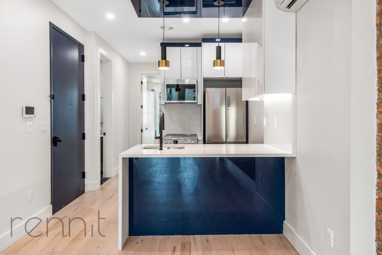 893 4th Ave, Apt 3R Image 4