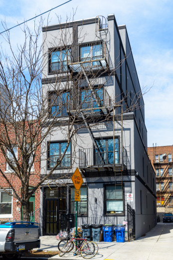 221 Martense St, Apt 4R Image 11