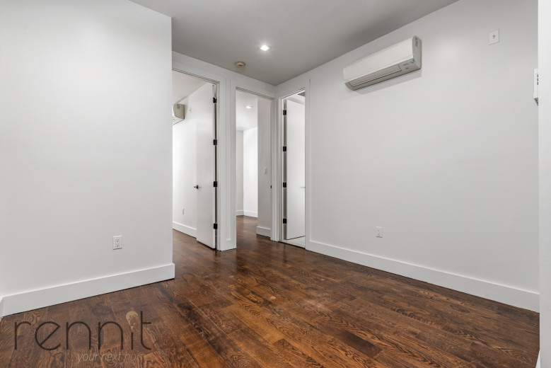 205 Johnson Ave, Apt 2L Image 3