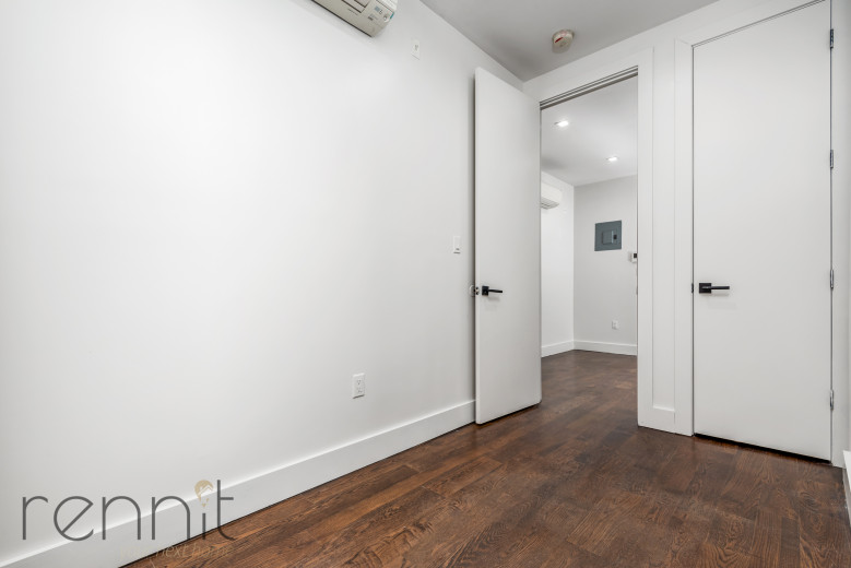 205 Johnson Ave, Apt 2L Image 7