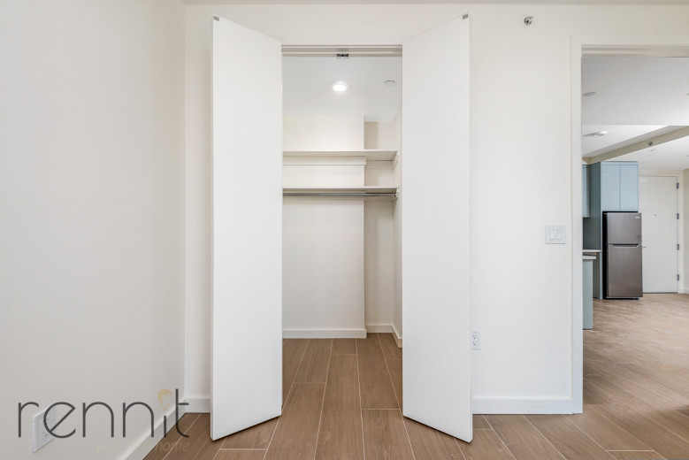 33 Little Nassau St, Apt 903 Image 3