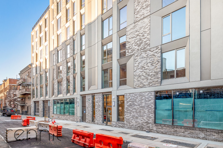33 Little Nassau St, Apt 903 Image 22