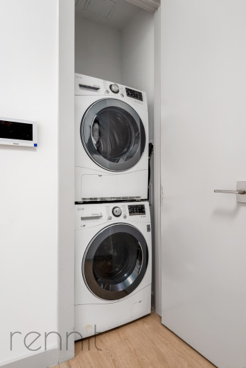 2809 Clarendon Rd, Apt 502 Image 8