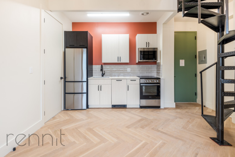 179 Meserole St, Apt 4C Image 6