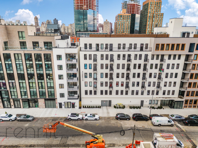 26-25 3rd St, Apt 508B Image 33
