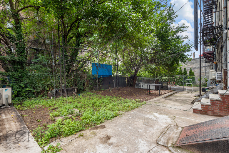 127 Thames Street, Apt 1L Image 1