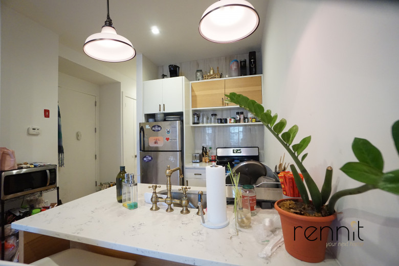 376 Bleecker St, Apt 2 Image 2