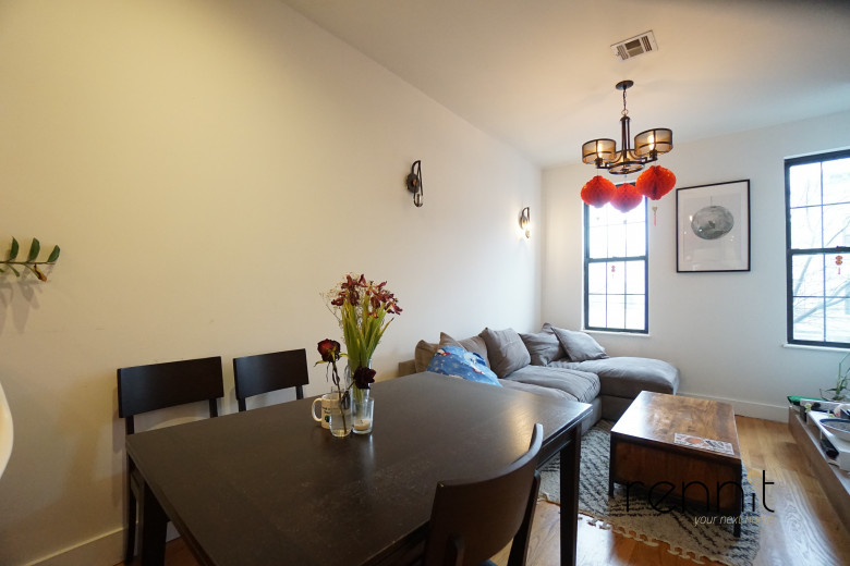 376 Bleecker St, Apt 2 Image 10