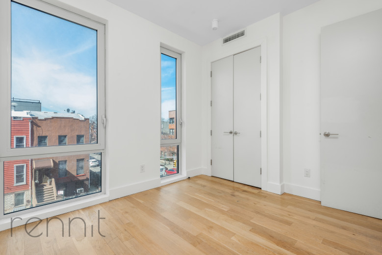 633 Marcy Ave, Apt 506 Image 2