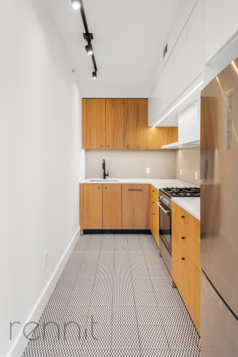 633 Marcy Ave, Apt 506 Image 4