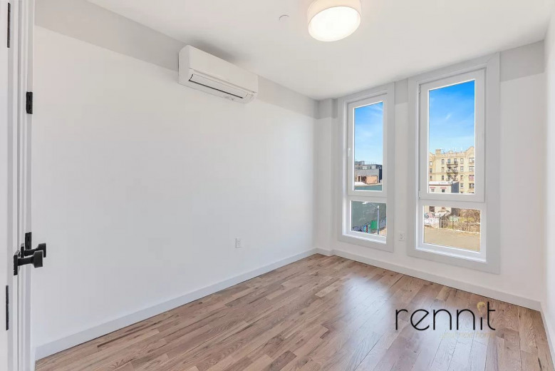 770 Lexington Ave, Apt 2C Image 9