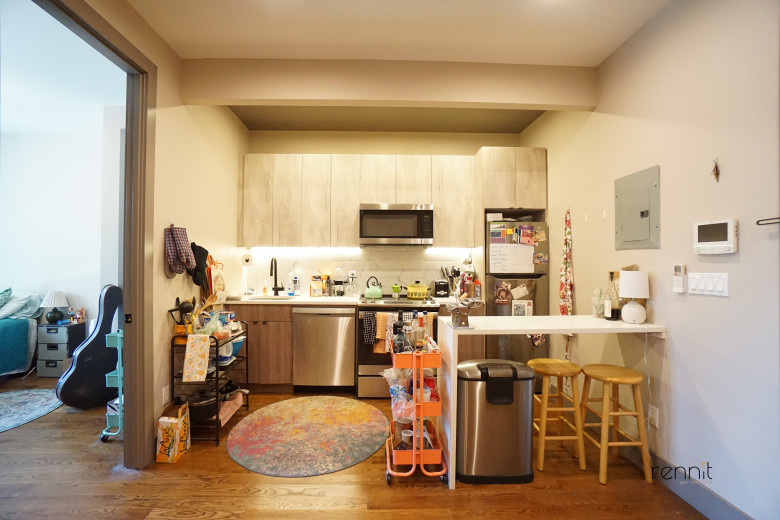 211 Troy Ave, Apt 2A Image 10