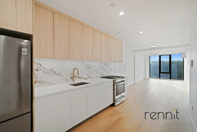 375 Dean St, Apt 502 Image 1