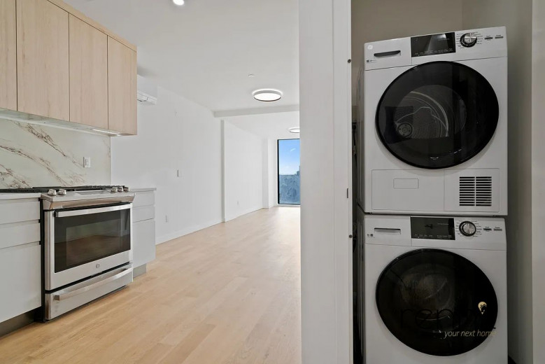 375 Dean St, Apt 502 Image 6
