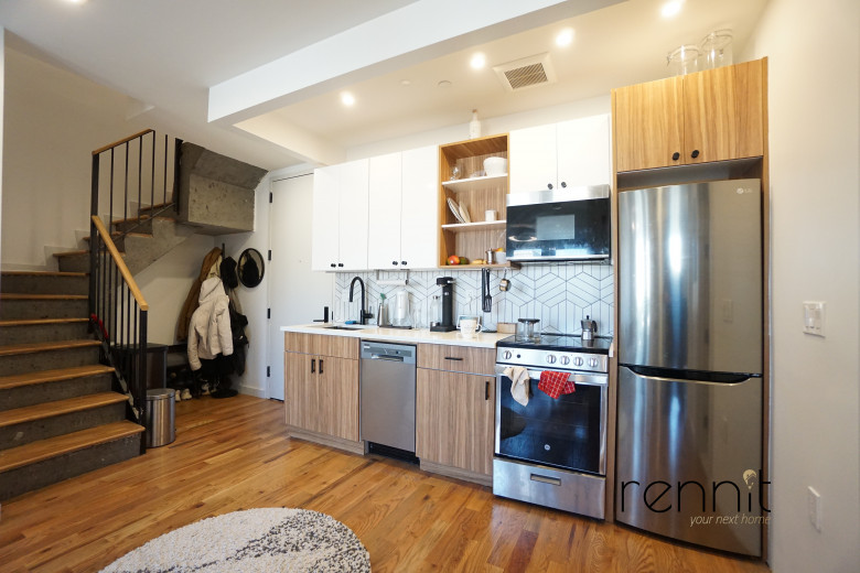 770 Lexington Ave, Apt 3A Image 31