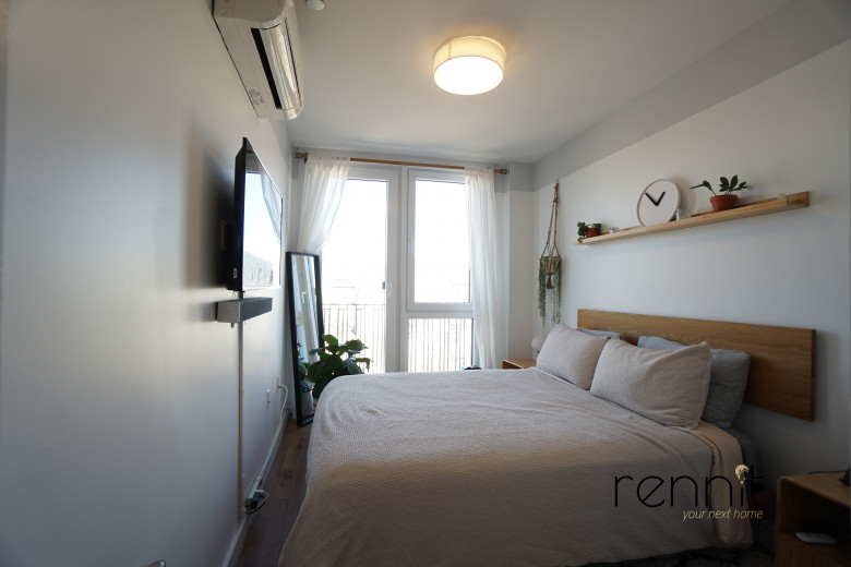 770 Lexington Ave, Apt 3A Image 35