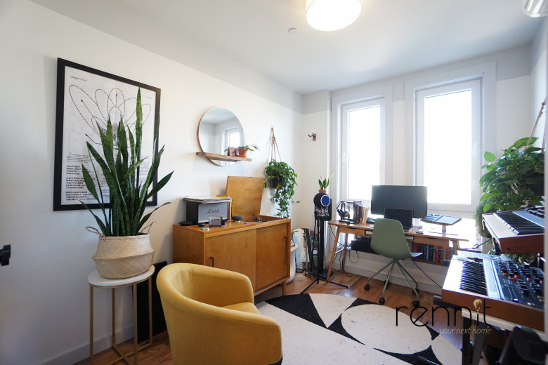 770 Lexington Ave, Apt 3A Image 41