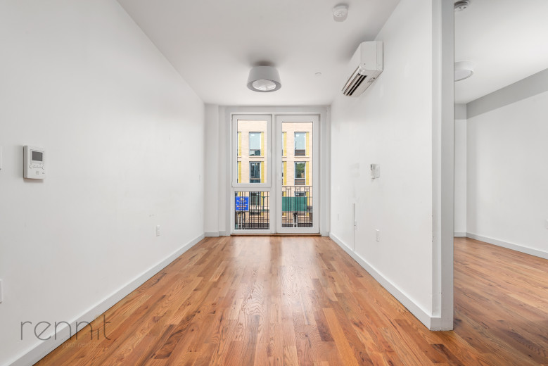770 Lexington Ave, Apt 3A Image 8