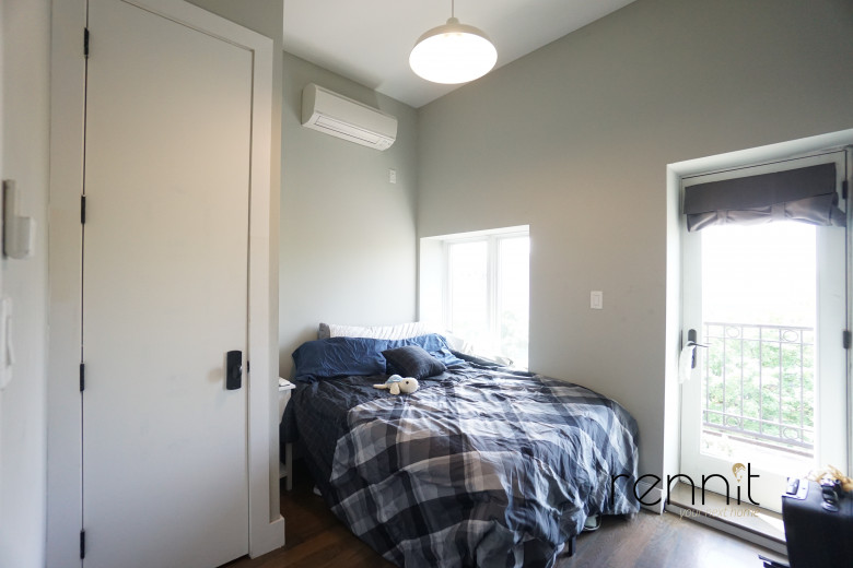 295 Montgomery St, Apt 4R Image 10