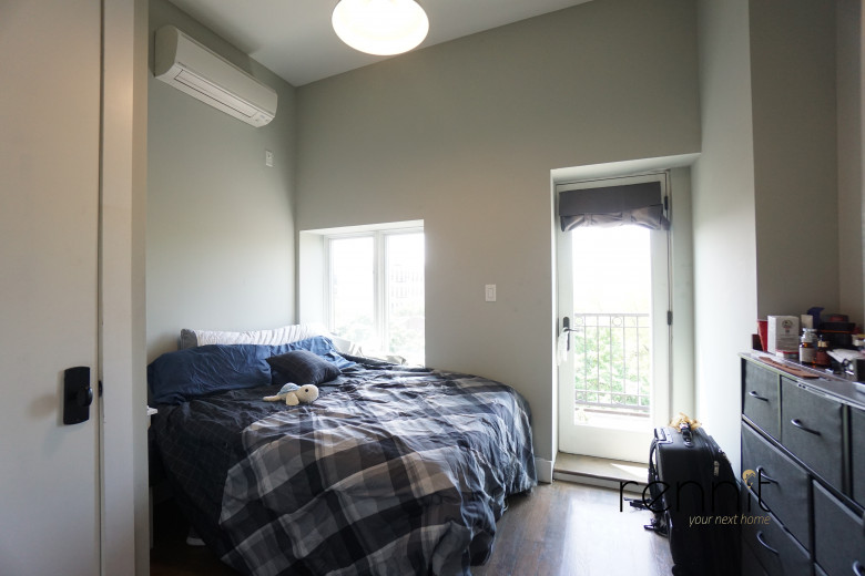295 Montgomery St, Apt 4R Image 11