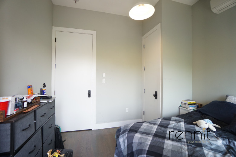 295 Montgomery St, Apt 4R Image 12