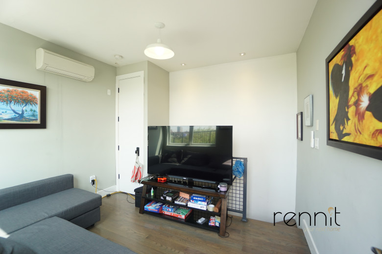 295 Montgomery St, Apt 4R Image 15