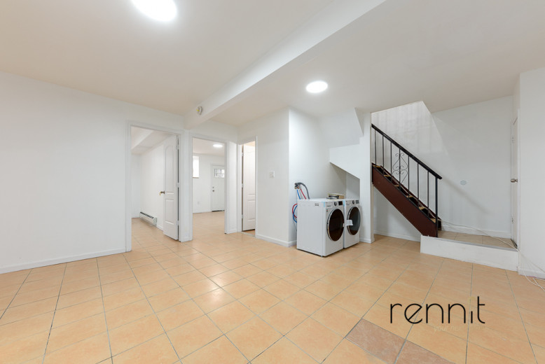 1107 Irving Ave, Apt 1B Image 10