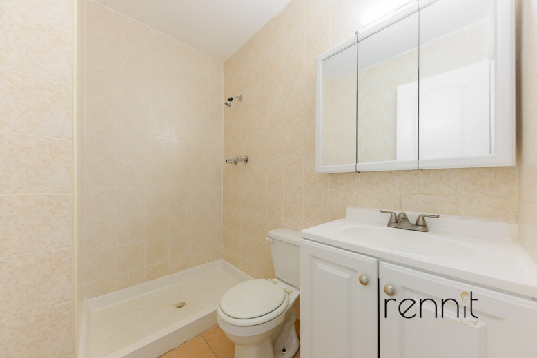 1107 Irving Ave, Apt 1B Image 14
