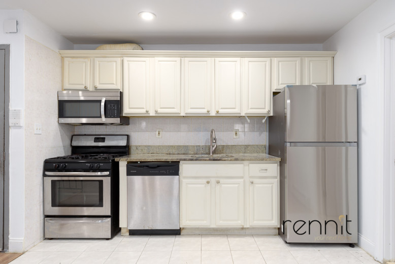 1107 Irving Ave, Apt 1B Image 4