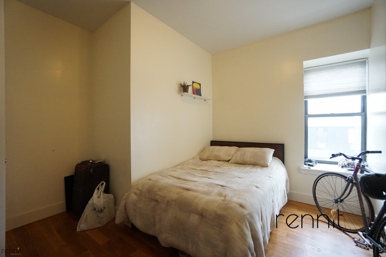 453 Franklin Ave, Apt 2A Image 5