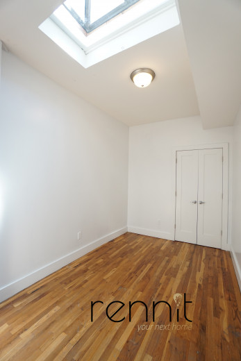 431 Quincy St, Apt 3 Image 13