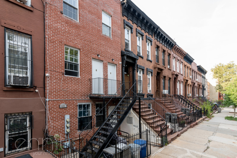 431 Quincy St, Apt 3 Image 16