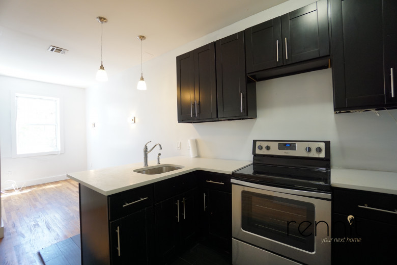 431 Quincy St, Apt 3 Image 3