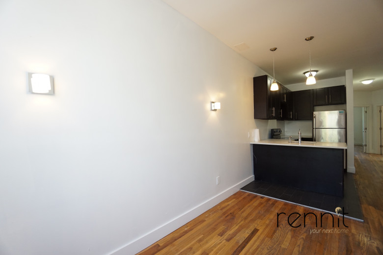 431 Quincy St, Apt 3 Image 4