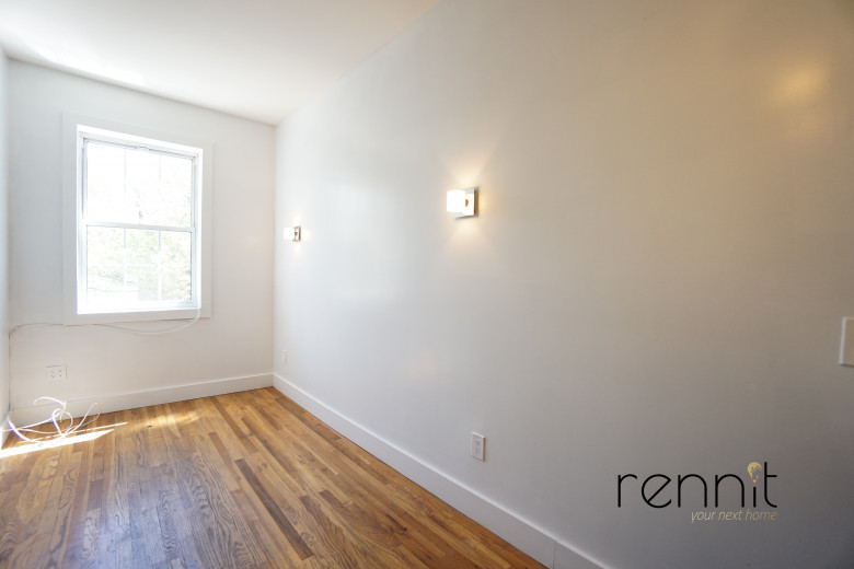 431 Quincy St, Apt 3 Image 5