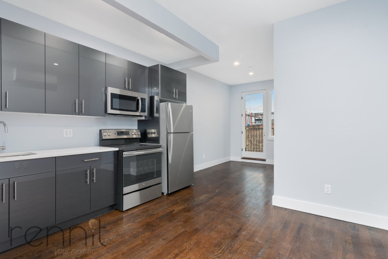 311 Wilson Ave, Apt 4B Image 4