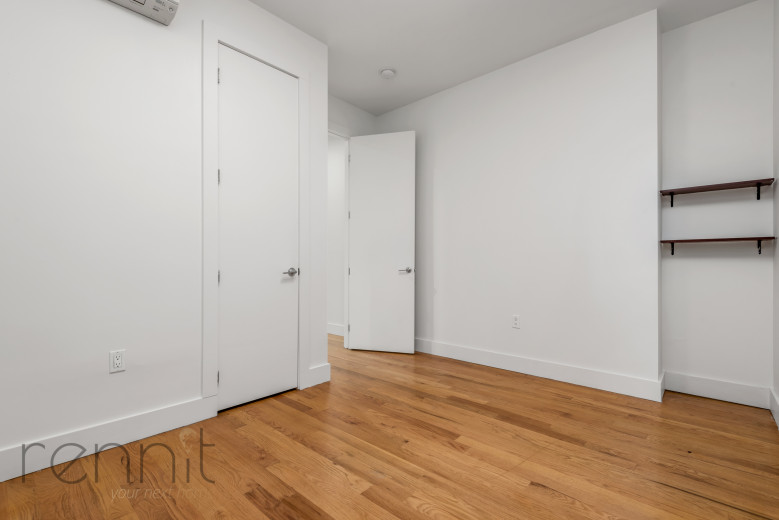 26 Irving Ave, Apt 1R Image 10