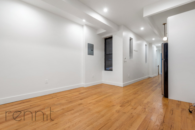 26 Irving Ave, Apt 1R Image 2
