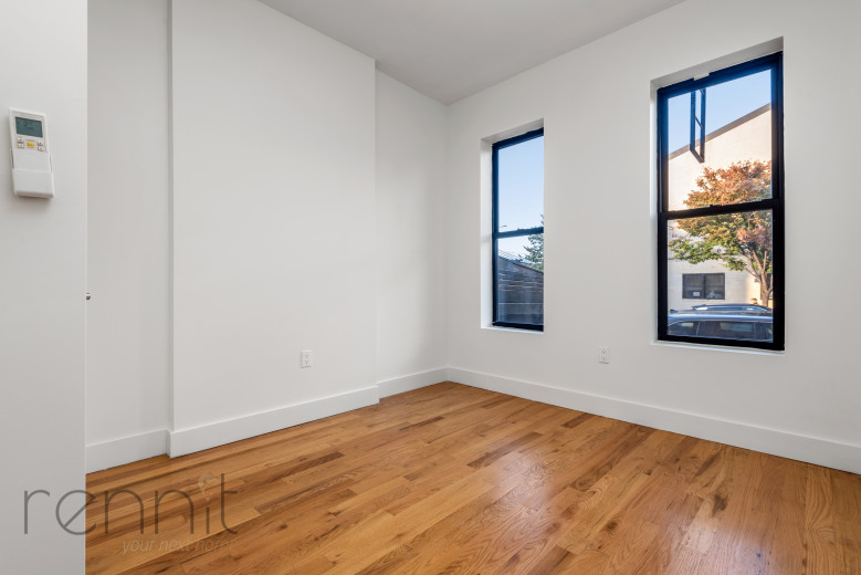 26 Irving Ave, Apt 1R Image 5