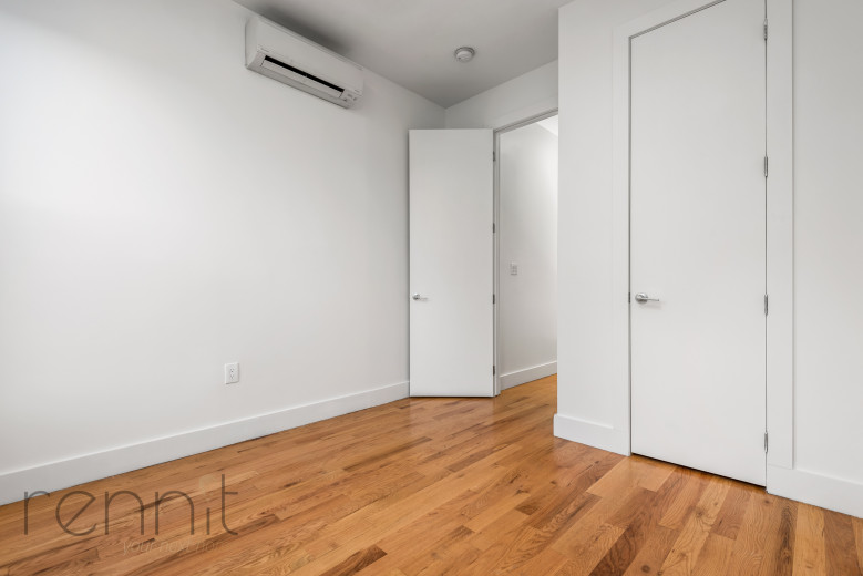26 Irving Ave, Apt 1R Image 6