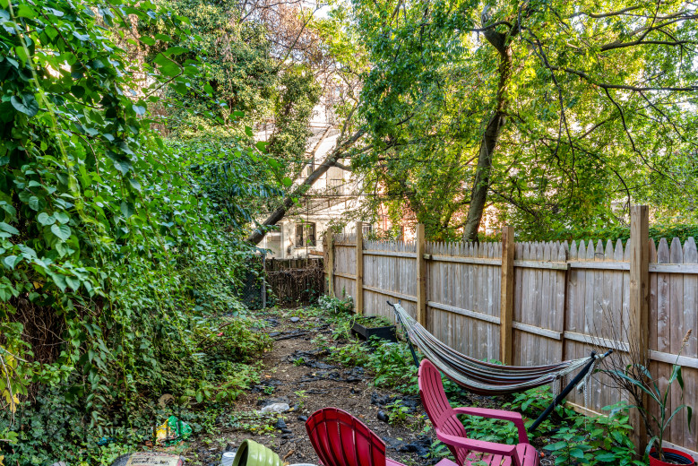 224 Schaefer St, Apt 1R Image 11