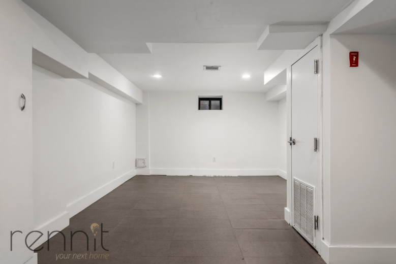 224 Schaefer St, Apt 1R Image 17
