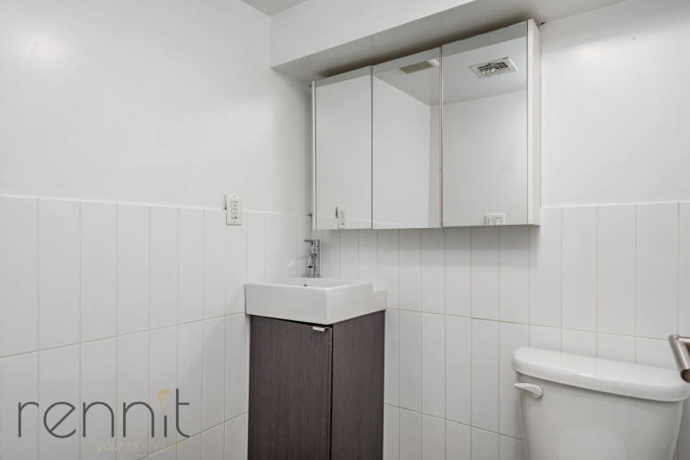 224 Schaefer St, Apt 1R Image 18