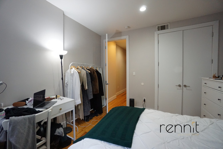 224 Schaefer St, Apt 1R Image 6