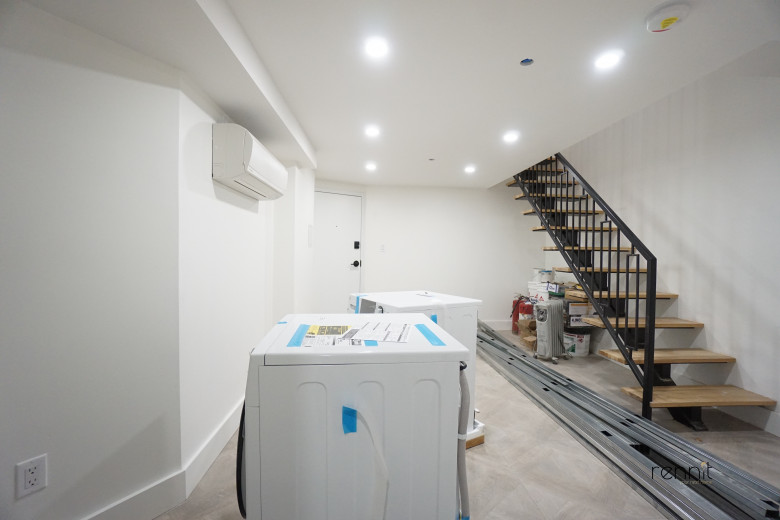 332 Myrtle Ave, Apt 1A Image 6