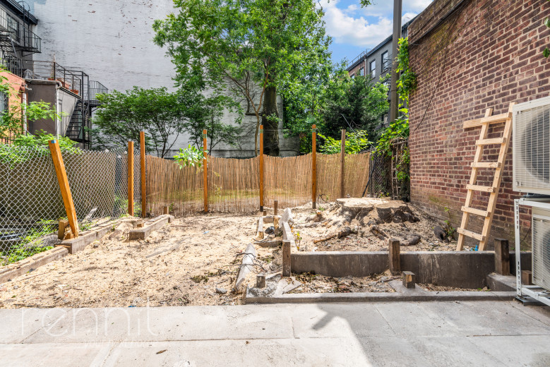 332 Myrtle Ave, Apt 1B Image 13