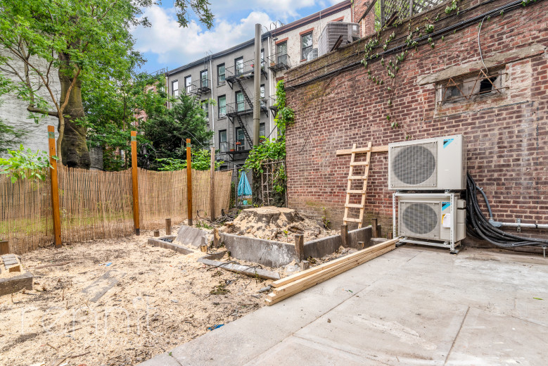 332 Myrtle Ave, Apt 1B Image 14